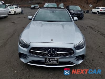 Piąte zdjęcie samochodu w środku: 2021 MERCEDES-BENZ E 350 4MATIC VIN:W1KZF8EB6MA967572 - miniatura
