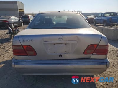Zdjęcie 6 z 12 samochodu: 2000 MERCEDES-BENZ E 320 VIN:WDBJF65JXYB149733 - miniatura