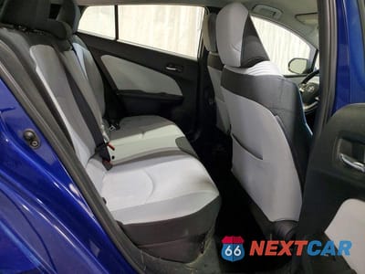 Zdjęcie 10 z 12 samochodu: 2016 TOYOTA PRIUS THREE VIN:JTDKARFU2G3503199 - miniatura