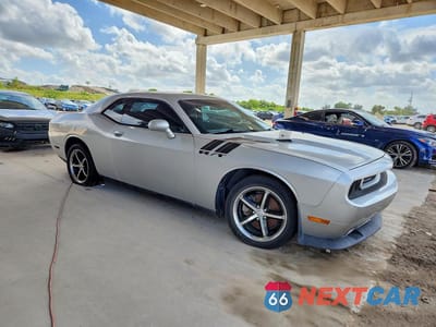 Czwarte zdjęcie samochodu z boku: 2012 DODGE CHALLENGER SXT VIN:2C3CDYAG8CH180229 - miniatura