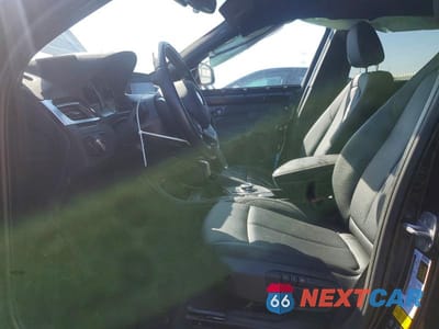 Zdjęcie 7 z 13 samochodu: 2018 BMW X1 XDRIVE28I VIN:WBXHT3C38J5L32549 - miniatura