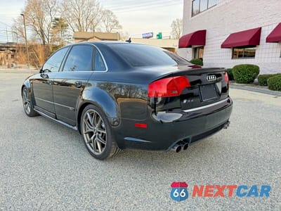 Trzecie zdjęcie samochodu z tyłu: 2007 AUDI RS4 QUATTRO VIN:WUARU78E37N902047 - miniatura