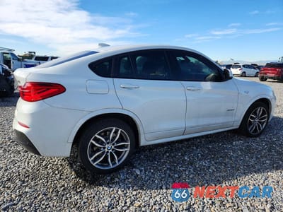 Trzecie zdjęcie samochodu z tyłu: 2017 BMW X4 XDRIVE28I VIN:5UXXW3C34H0T80104 - miniatura