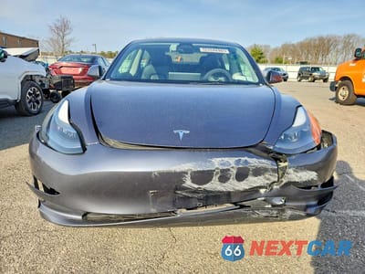 Piąte zdjęcie samochodu w środku: 2023 TESLA MODEL 3 VIN:5YJ3E1EA7PF436880 - miniatura