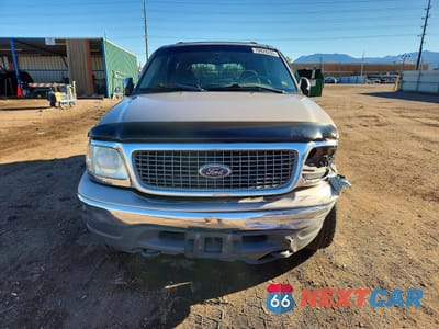 Piąte zdjęcie samochodu w środku: 2002 FORD EXPEDITION XLT VIN:1FMPU16L62LA96188 - miniatura