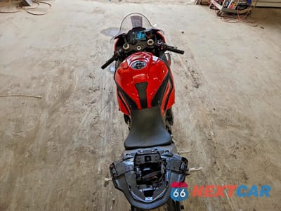 Zdjęcie 6 z 10 samochodu: 2024 BMW S 1000 RR VIN:WB10E6309R6171787 - miniatura
