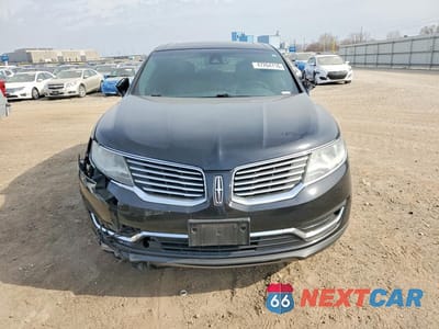 Piąte zdjęcie samochodu w środku: 2017 LINCOLN MKX RESERVE VIN:2LMPJ8LR4HBL21344 - miniatura