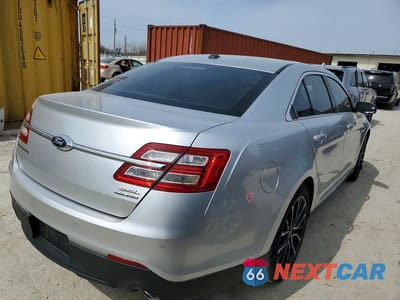 Trzecie zdjęcie samochodu z tyłu: 2018 FORD TAURUS SEL VIN:1FAHP2E82JG113553 - miniatura