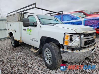 Czwarte zdjęcie samochodu z boku: 2012 CHEVROLET SILVERADO UTILITY / SERVICE TRUCK VIN:1GB0CVCG6CF115012 - miniatura