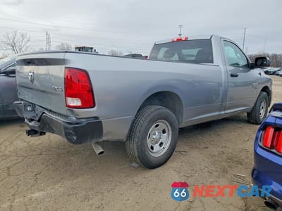Trzecie zdjęcie samochodu z tyłu: 2021 RAM 1500 CLASSIC TRADESMAN VIN:3C6JR7DG4MG714636 - miniatura