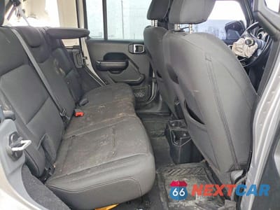 Zdjęcie 11 z 13 samochodu: 2018 JEEP WRANGLER UNLIMITED SPORT VIN:1C4HJXDG0JW136997 - miniatura