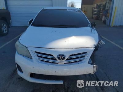 Piąte zdjęcie samochodu w środku: 2013 TOYOTA COROLLA LE VIN:2T1BU4EEXDC080413 - miniatura