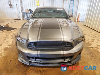 Piąte zdjęcie samochodu w środku: 2013 FORD MUSTANG GT VIN:1ZVBP8CF7D5227792 - miniatura