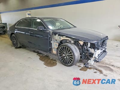 Czwarte zdjęcie samochodu z boku: 2022 MERCEDES-BENZ S 580 4MATIC VIN:W1K6G7GB2NA135526 - miniatura