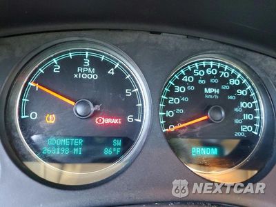 Zdjęcie 9 z 12 samochodu: 2009 GMC YUKON SLT VIN:1GKFC33J89R141175 - miniatura