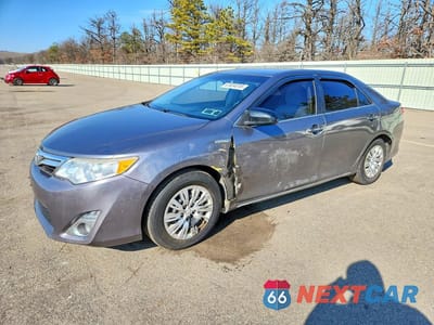 2014 TOYOTA CAMRY HYBRID LE 4T1BD1FKXEU133484 - główne zdjęcie licytacji z USA - miniatura