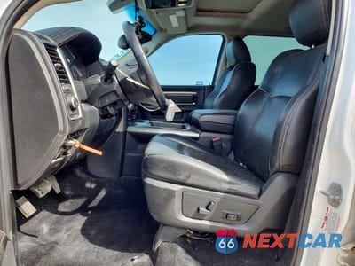 Zdjęcie 7 z 13 samochodu: 2016 RAM 1500 SPORT VIN:1C6RR7MT9GS390211 - miniatura