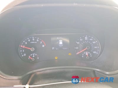 Zdjęcie 9 z 12 samochodu: 2020 KIA SOUL LX VIN:KNDJ23AU1L7045753 - miniatura