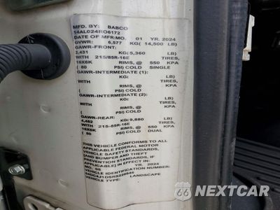 Zdjęcie 10 z 10 samochodu: 2024 ISUZU NPR VIN:54DC4J1D5RS220546 - miniatura
