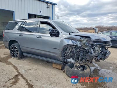 Czwarte zdjęcie samochodu z boku: 2022 CHEVROLET TAHOE K1500 RST VIN:1GNSKRKD5NR103903 - miniatura