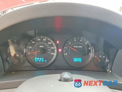 Zdjęcie 9 z 13 samochodu: 2006 JEEP GRAND CHEROKEE LAREDO VIN:1J4GR48KX6C311776 - miniatura