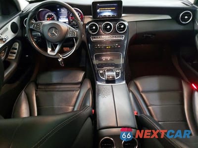 Zdjęcie 8 z 12 samochodu: 2016 MERCEDES-BENZ C 300 4MATIC VIN:55SWF4KB9GU142582 - miniatura