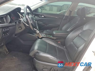 Zdjęcie 7 z 12 samochodu: 2018 KIA CADENZA LIMITED VIN:KNALC4J14J5105046 - miniatura
