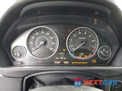 Zdjęcie 9 z 11 samochodu: 2013 BMW 328 XI VIN:WBA3B3C50DF531392 - miniatura