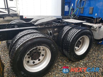 Zdjęcie 9 z 10 samochodu: 2020 KENWORTH CONSTRUCTION T680 VIN:1XKYD49X9LJ392428 - miniatura