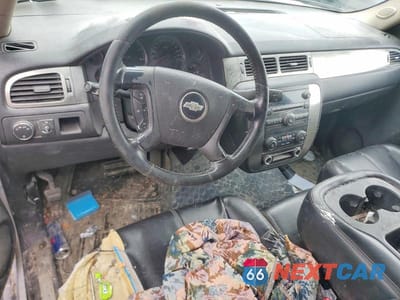 Zdjęcie 8 z 13 samochodu: 2007 CHEVROLET SUBURBAN C2500 VIN:3GNGC26K67G258689 - miniatura