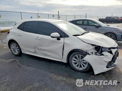 Czwarte zdjęcie samochodu z boku: 2024 TOYOTA COROLLA HATCHBACK SE VIN:JTND4MBE9R3229063 - miniatura