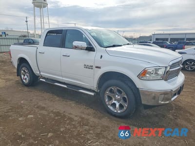 Czwarte zdjęcie samochodu z boku: 2016 RAM 1500 LARAMIE VIN:1C6RR7NT9GS153037 - miniatura