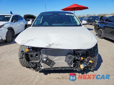Piąte zdjęcie samochodu w środku: 2022 HYUNDAI IONIQ 5 LIMITED VIN:KM8KRDAF4NU106374 - miniatura