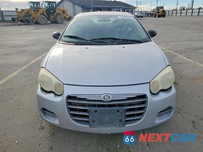 Piąte zdjęcie samochodu w środku: 2004 CHRYSLER SEBRING LX VIN:1C3EL46X74N375504 - miniatura