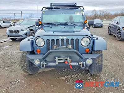 Piąte zdjęcie samochodu w środku: 2008 JEEP WRANGLER UNLIMITED SAHARA VIN:1J4GA59148L553727 - miniatura