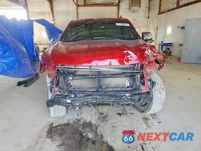 Piąte zdjęcie samochodu w środku: 2024 CHEVROLET TAHOE K1500 PREMIER VIN:1GNSKSKD7RR363751 - miniatura