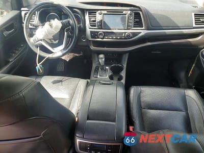 Zdjęcie 8 z 13 samochodu: 2018 TOYOTA HIGHLANDER LIMITED VIN:5TDDZRFH7JS843345 - miniatura