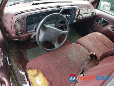 Zdjęcie 8 z 11 samochodu: 1995 GMC SIERRA C1500 VIN:2GTEC19H0S1560197 - miniatura