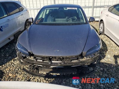 Piąte zdjęcie samochodu w środku: 2024 TESLA MODEL 3 VIN:5YJ3E1EA0RF863692 - miniatura