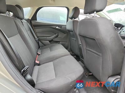 Zdjęcie 10 z 12 samochodu: 2016 FORD FOCUS SE VIN:1FADP3K20GL203904 - miniatura