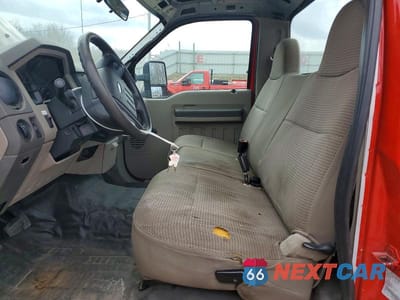 Zdjęcie 7 z 13 samochodu: 2008 FORD F250 SUPER DUTY VIN:1FTNF21578EA39354 - miniatura