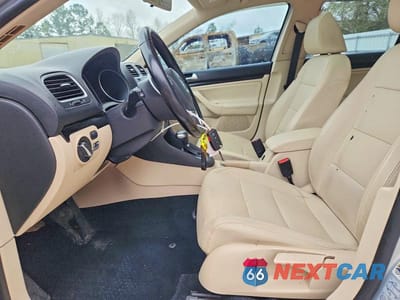 Zdjęcie 7 z 11 samochodu: 2011 VOLKSWAGEN JETTA TDI VIN:3VWPL7AJXBM618820 - miniatura