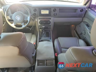 Zdjęcie 8 z 13 samochodu: 2007 JEEP COMMANDER VIN:1J8HH48P87C680929 - miniatura