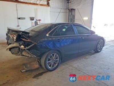 Trzecie zdjęcie samochodu z tyłu: 2016 TOYOTA CAMRY SE VIN:4T1BF1FKXGU117783 - miniatura