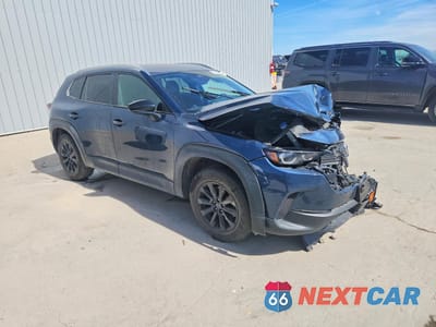 Czwarte zdjęcie samochodu z boku: 2025 MAZDA CX-50 PREFERRED VIN:7MMVABBM2SN344871 - miniatura