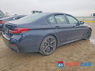 Trzecie zdjęcie samochodu z tyłu: 2021 BMW M550XI VIN:WBA13BK04MCG15286 - miniatura