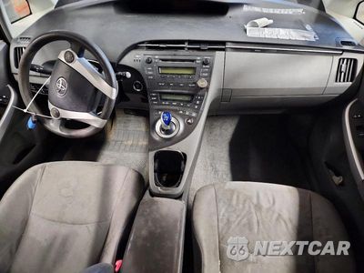 Zdjęcie 8 z 11 samochodu: 2010 TOYOTA PRIUS II VIN:JTDKN3DU5A0037281 - miniatura