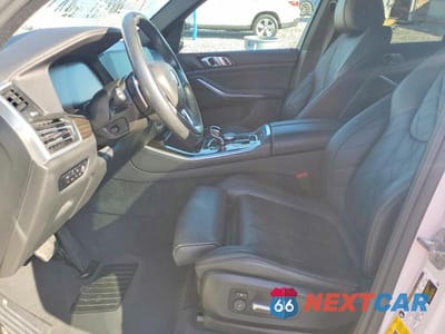 Zdjęcie 7 z 14 samochodu: 2023 BMW X5 XDRIVE45E VIN:5UXTA6C06P9P13563 - miniatura