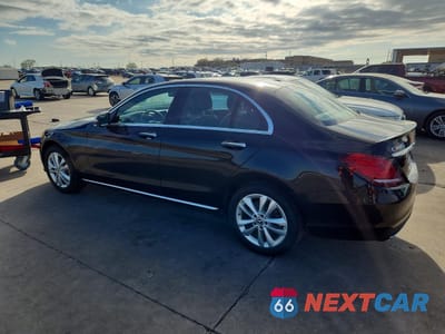Drugie zdjęcie samochodu z przodu: 2019 MERCEDES-BENZ C 300 4MATIC VIN:55SWF8EB3KU284678 - miniatura