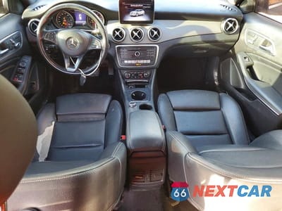 Zdjęcie 8 z 14 samochodu: 2019 MERCEDES-BENZ GLA 250 VIN:WDCTG4EB7KJ550488 - miniatura